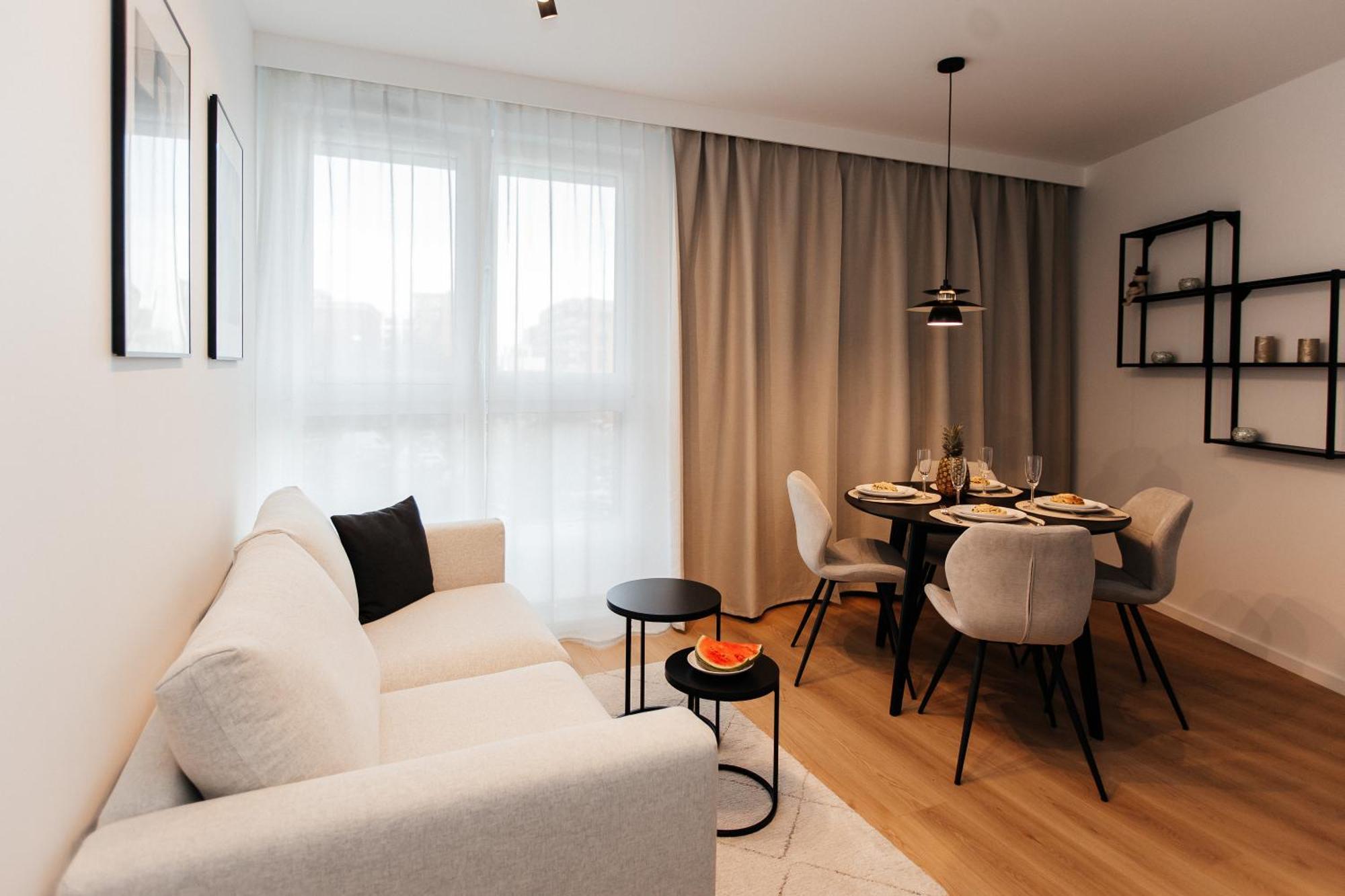 Maya's Flats & 53 - Walowa 40, Lägenhet Gdańsk