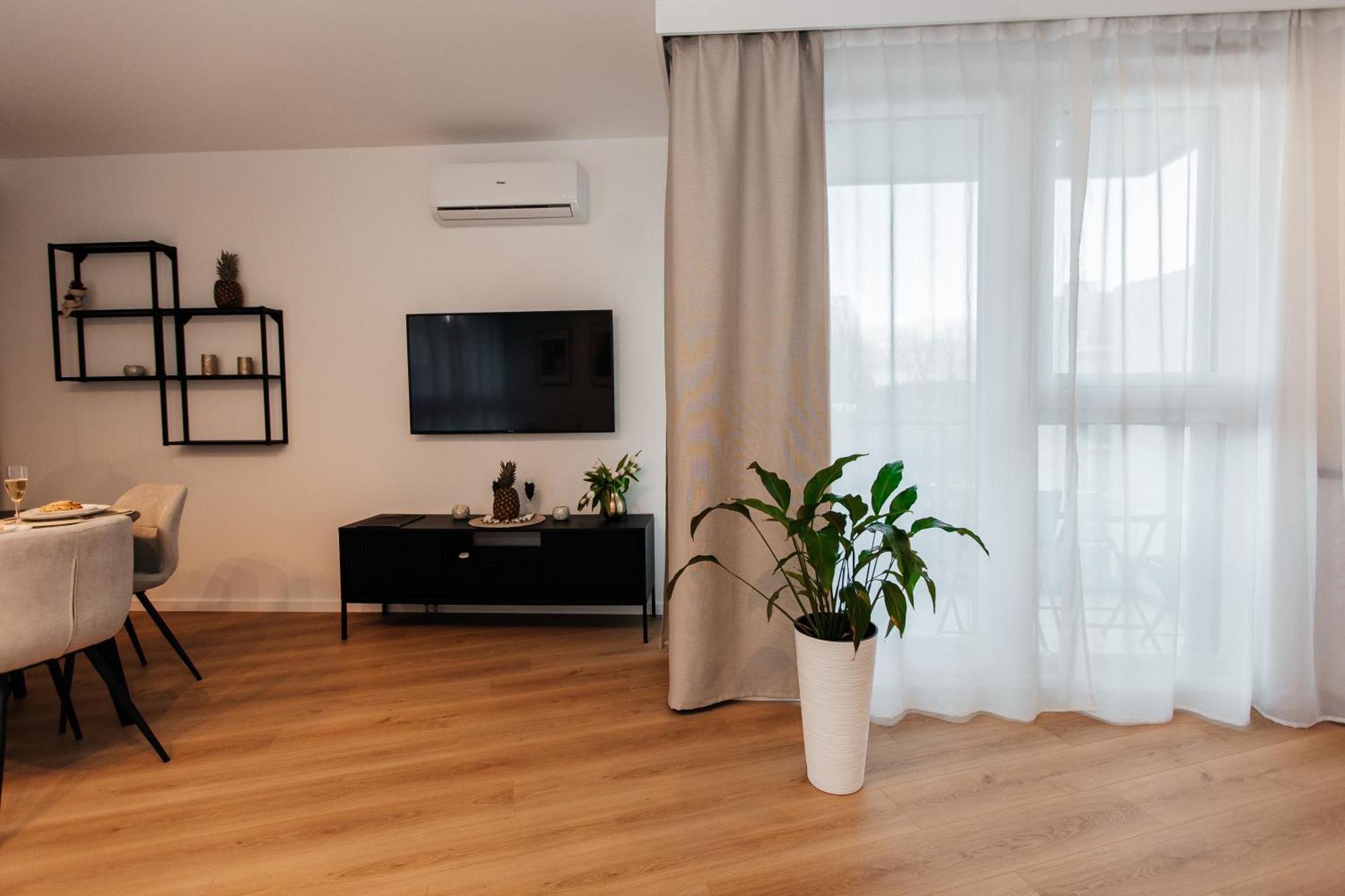 Maya's Flats & 53 - Walowa 40, Gdańsk