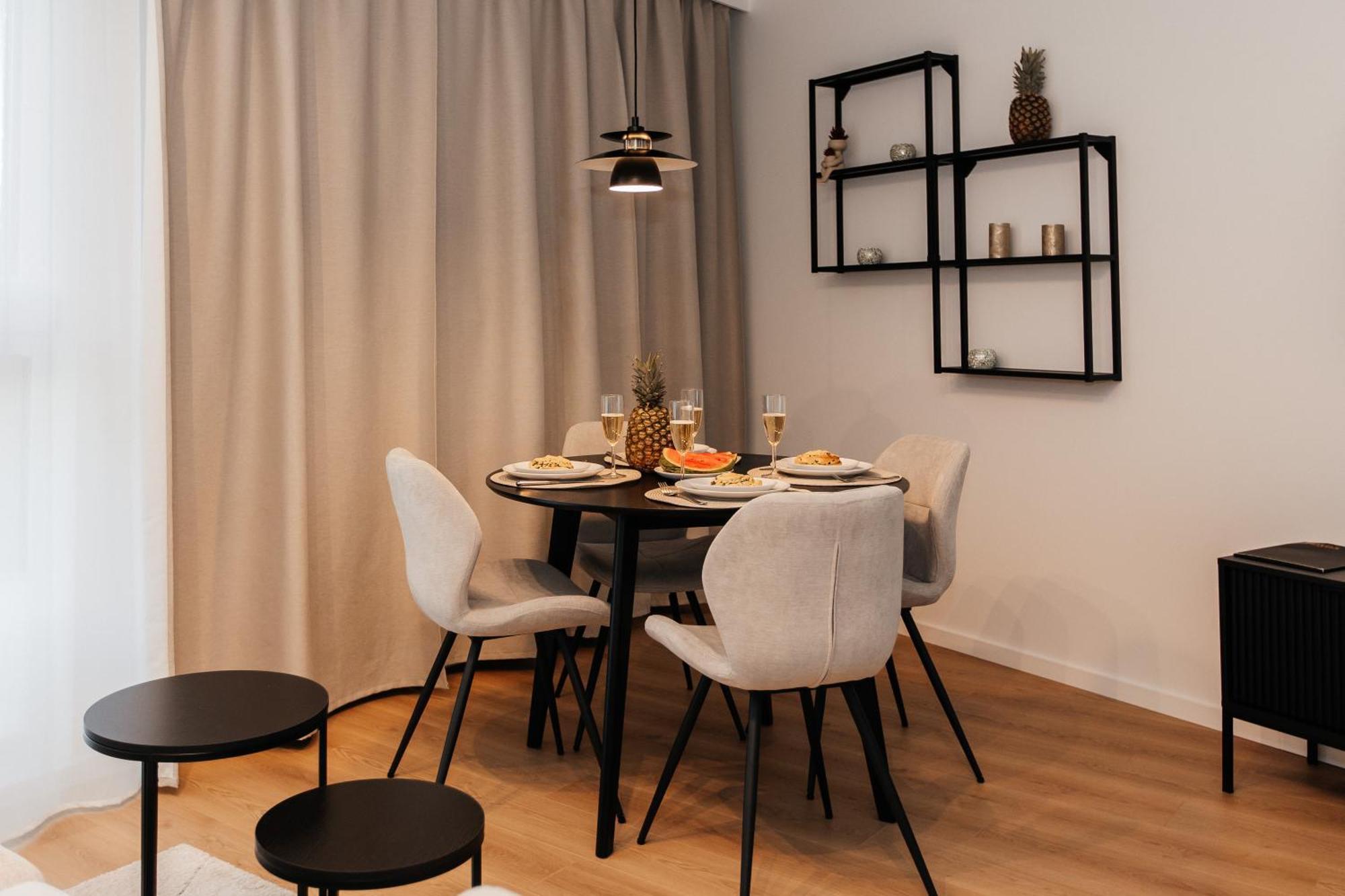 Lägenhet Maya's Flats & 53 - Walowa 40, Gdańsk